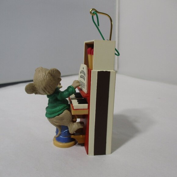 Hallmark Keepsake Christmas Ornament Matchless Memories Mouse Playing Piano - Picture 6 of 7